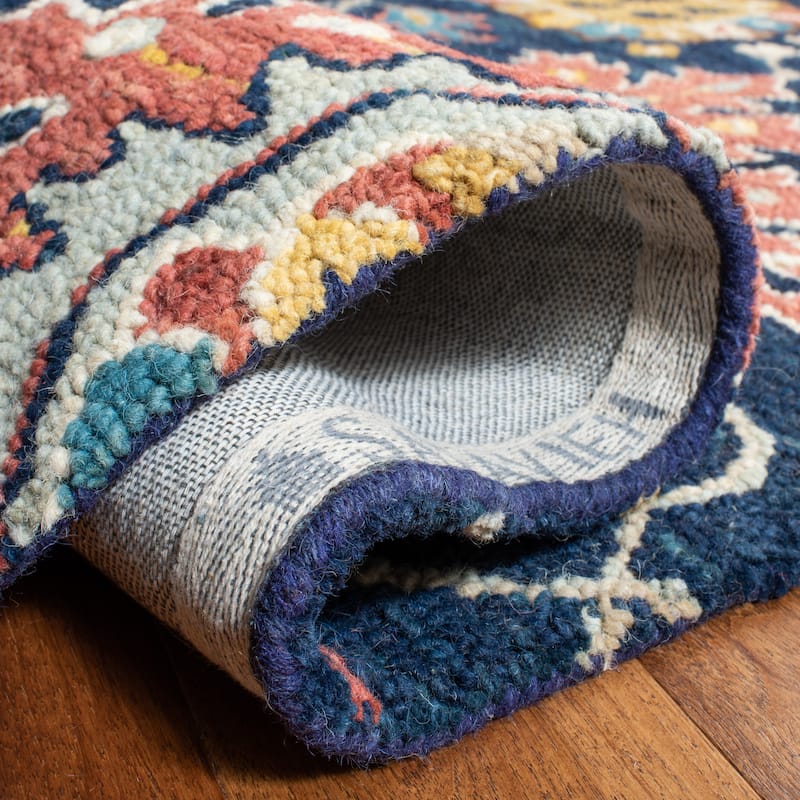 SAFAVIEH Handmade Roslyn Klervi Modern Floral Wool Rug