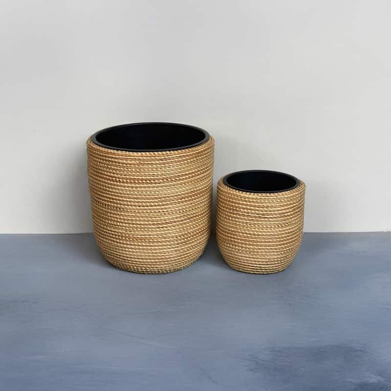 Alpine Corporation 18in. Tall Poly Rattan Planter Set of 2 with Removable Inserts, Durable Wicker-Style Resin Pots