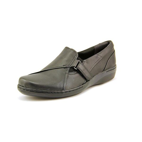 round toe clarks loafers womens
