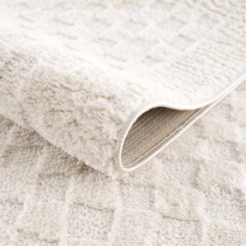 Hauteloom Leryn Hallway, Kitchen Runner Rug - High Pile - Off White - 2'8" x 7'3"