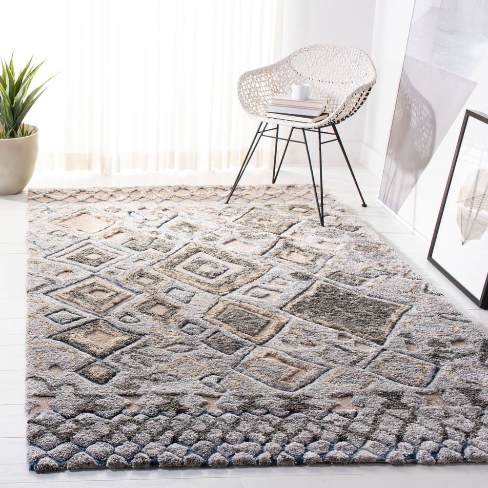 SAFAVIEH Handmade Casablanca Shag Grainne Tribal Wool Rug