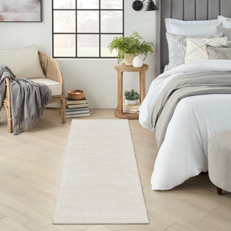 Michael Amini Abstract Linear Shimmer Area Rug - 2'3" x 8' - Ivory