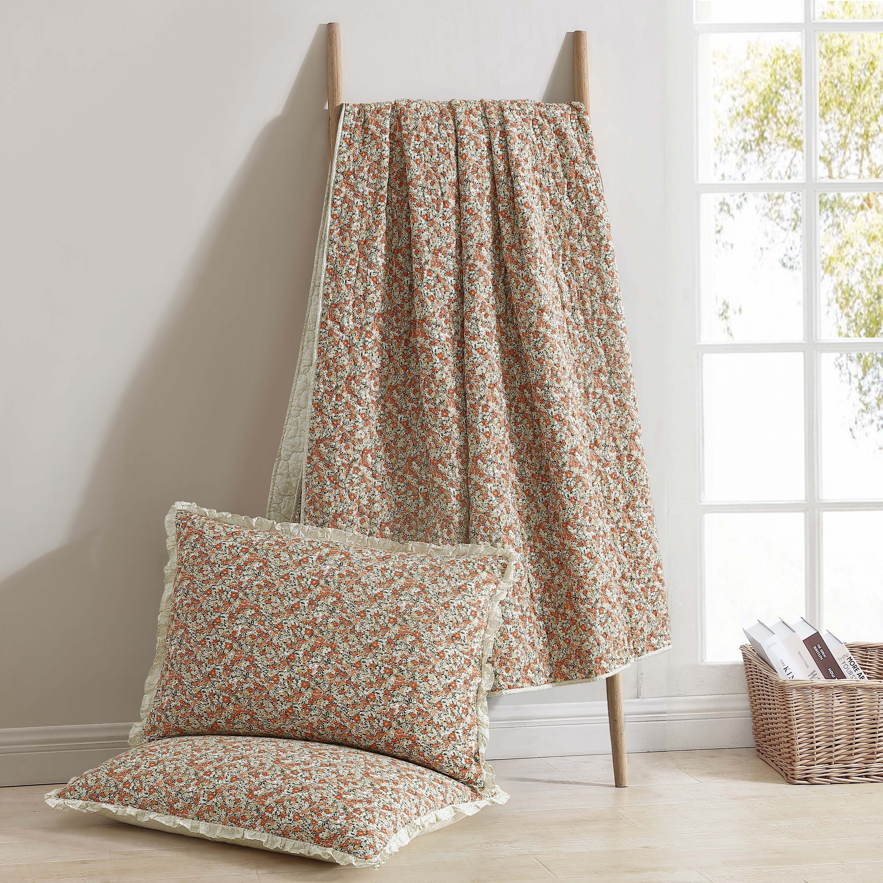 Laura Ashley Loveston Red Cotton Reversible Quilt Set King