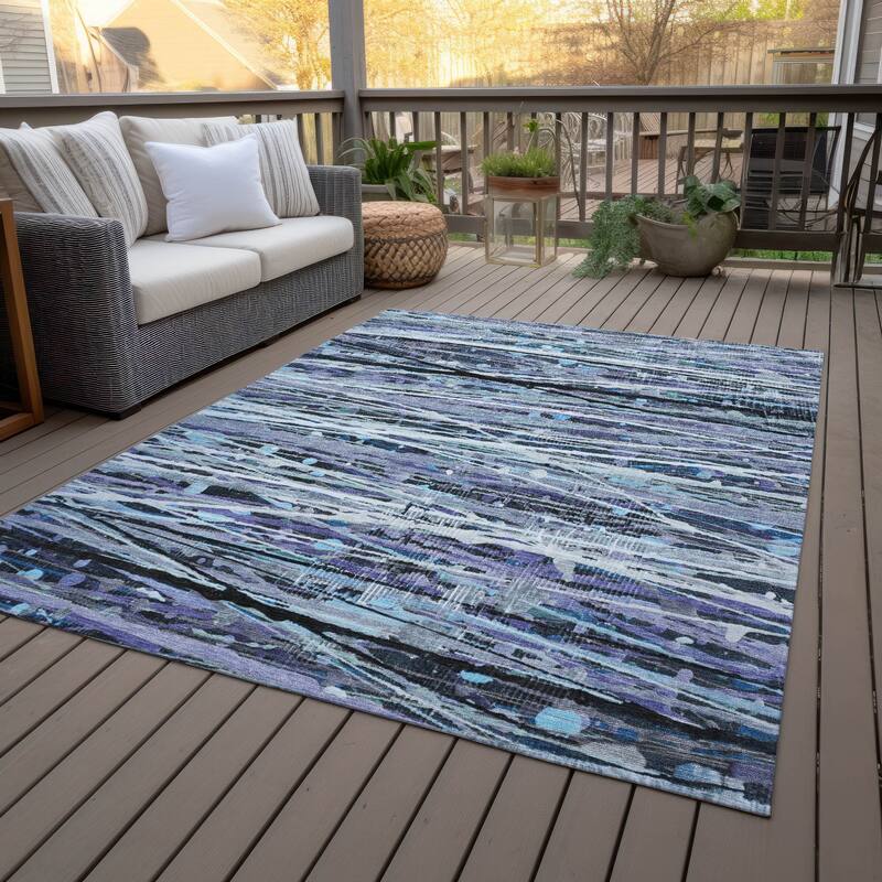 Machine Washable Indoor/Outdoor Abstract Stripes Chantille Rug