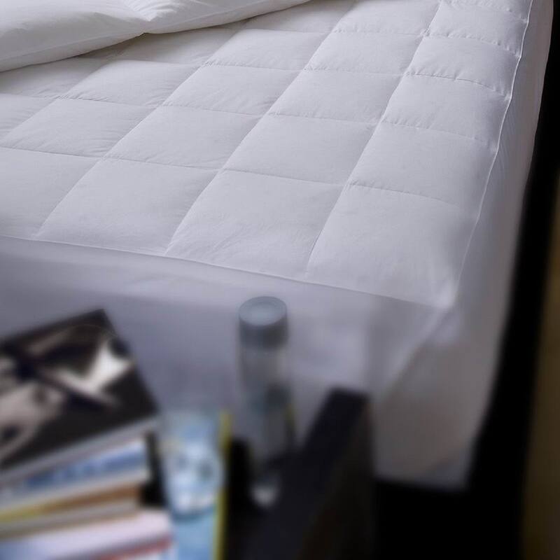 White Down Quilted Mattress Pad - 100% Cotton Shell - 18" Skirt - 550 Fill Power
