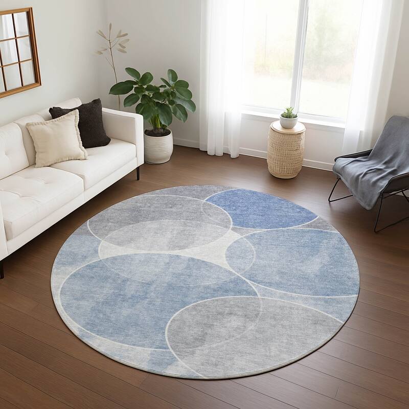 Machine Washable Indoor/ Outdoor Abstract Circles Chantille Rug