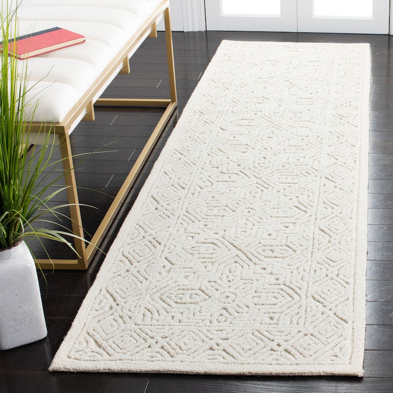 SAFAVIEH Handmade Textural Tarsha Wool Rug - 2'3" x 14' Runner - Ivory