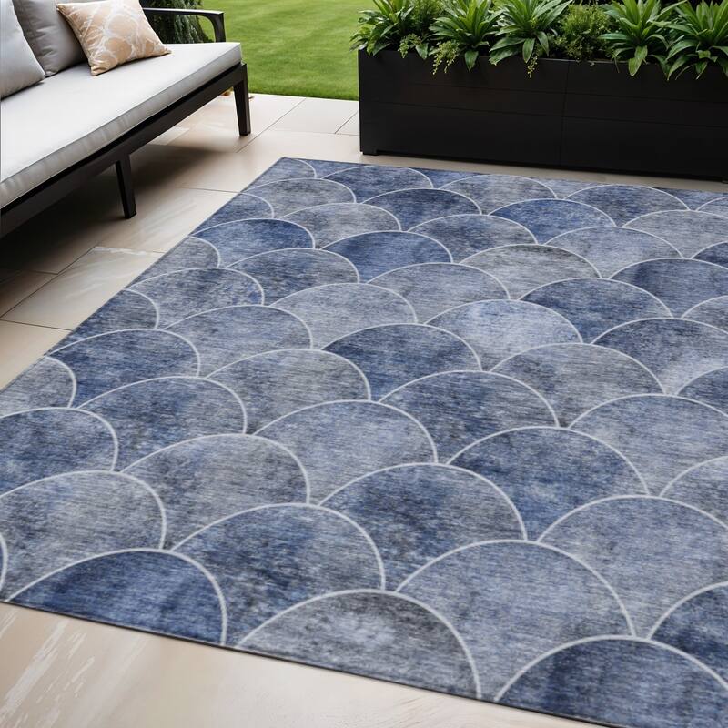 HomeRoots Abstract Transitional Rectangle Outdoor Rug - 5' X 8'