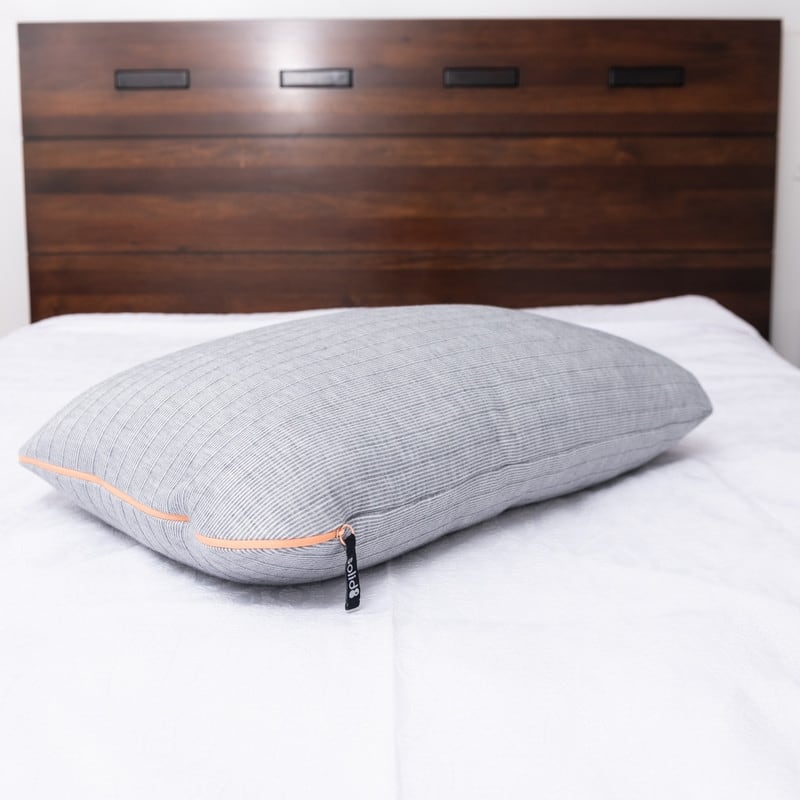 Solid8 Artic Touch Soft Density Down Alternative Bed Pillow With Instacool - Jumbo