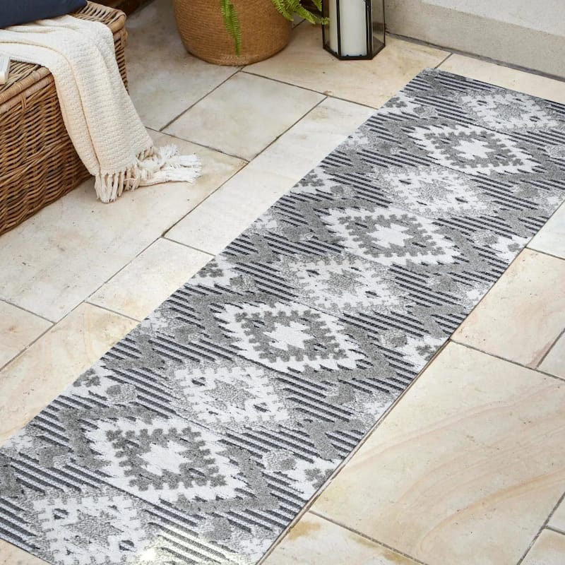 JONATHAN Y Duwun High-Low Pile Neutral Diamond Kilim Indoor/Outdoor Area Rug