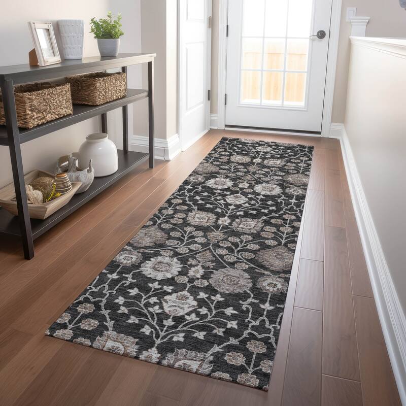 Machine Washable Indoor/ Outdoor Traditional Casual Chantille Rug - Black - 2'3" x 7'6"