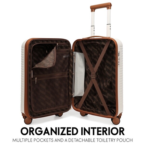 Elleです。 ELLE Escape Expandable Carry-on Suitcase with Front Laptop Pocket