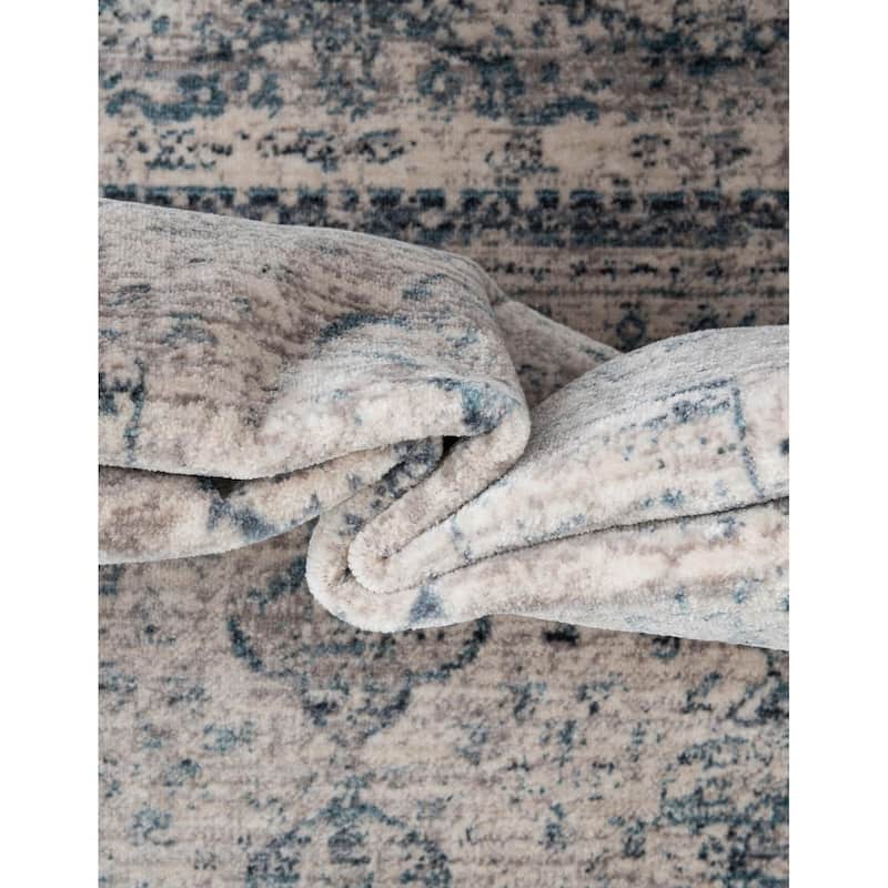 Traditional Falmouth Collection Area Rug