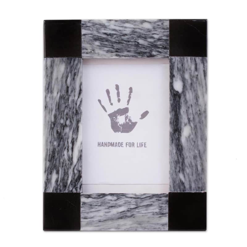 Novica Handmade Grey Energy Marble Photo Frame (4X6)