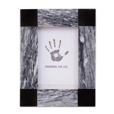 Novica Handmade Grey Energy Marble Photo Frame (4X6)