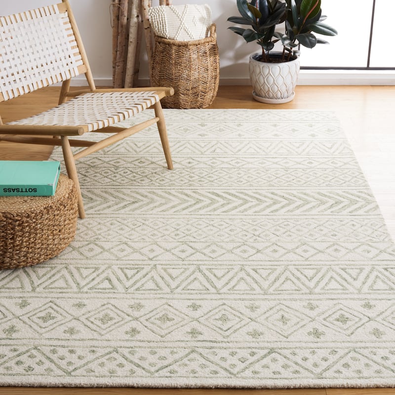 SAFAVIEH Handmade Metro Heloise Moroccan Boho Wool Rug - 8' x 10' - Ivory/Light Green