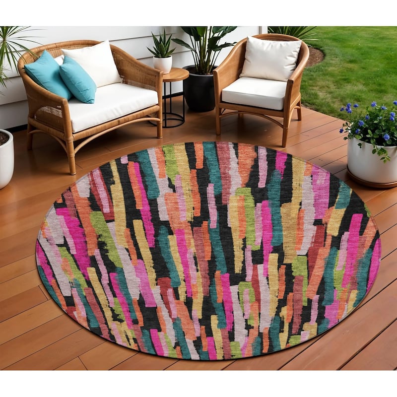 HomeRoots Striped Transitional Rectangle Outdoor Rug - 8' Round