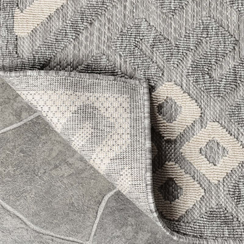 Superior Modern Geometric Diamonds Indoor Outdoor Area Rug