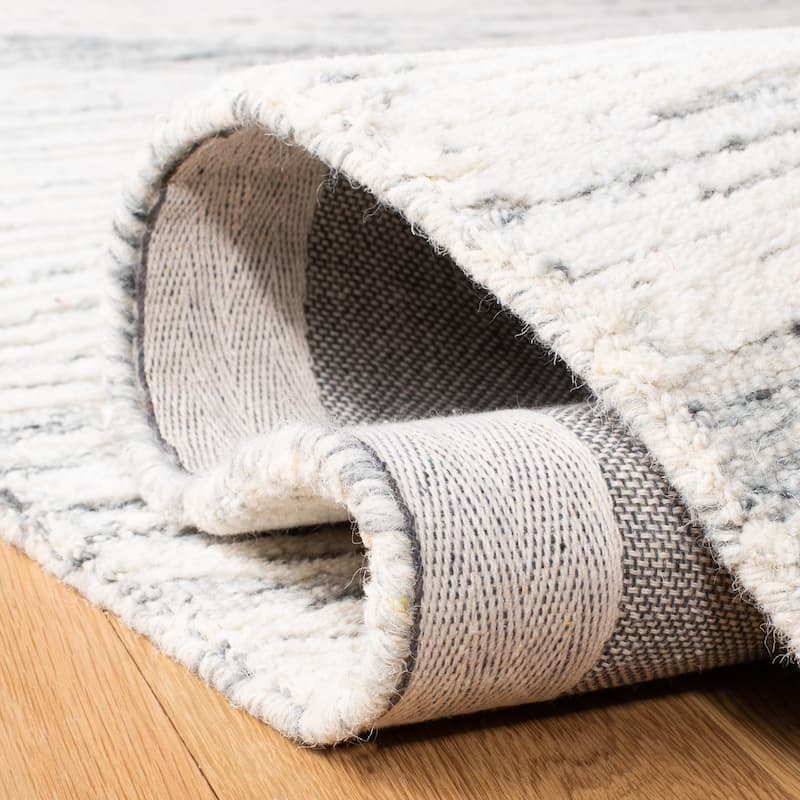 SAFAVIEH Handmade Metro Annarosa Modern Abstract Wool Rug