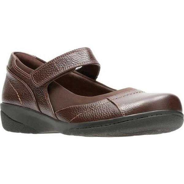 clarks brown mary jane shoes