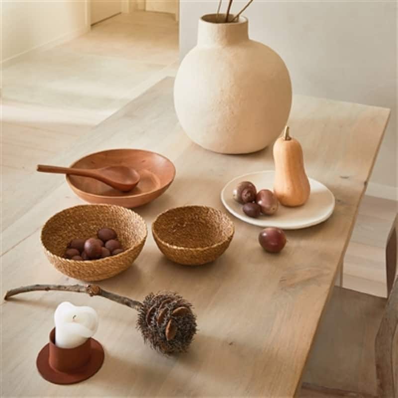 Asymmetric Neck Planter - 17.75" - Beige
