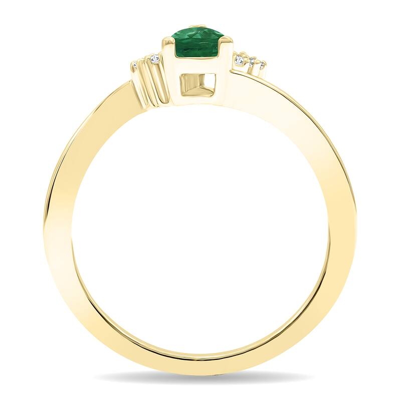 Women's Pear Shaped Emerald and Diamond Tierra Ring in 10K Yellow Gold