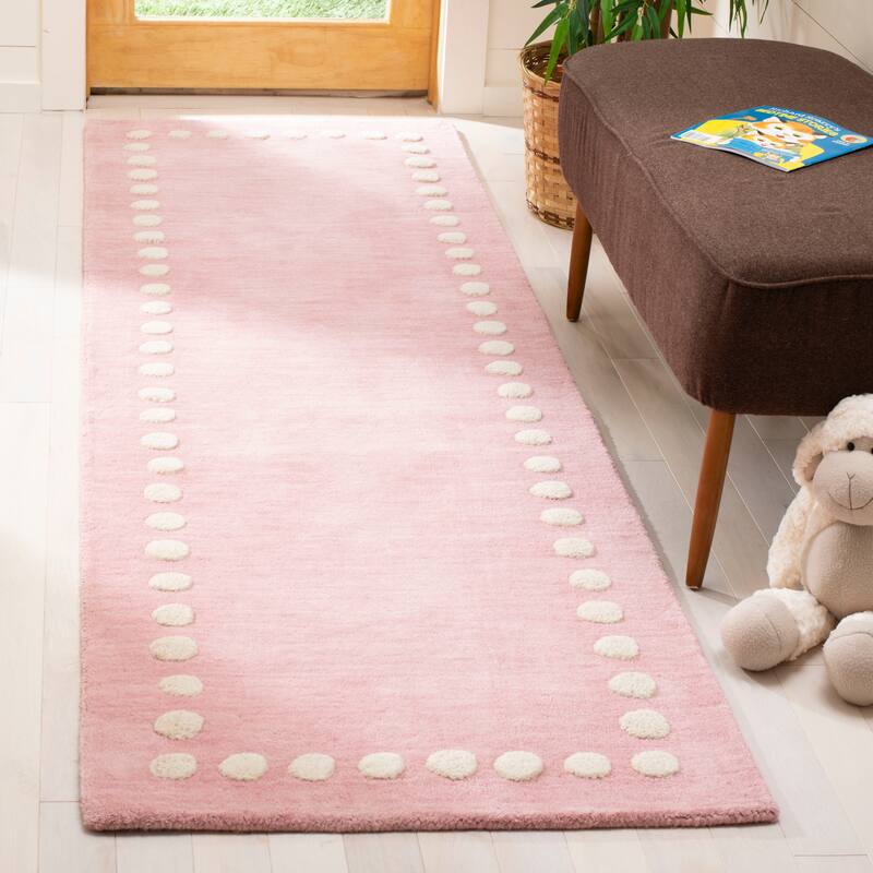SAFAVIEH Handmade Kids Armanda Wool Rug - 2'6" x 6' Runner - Pink
