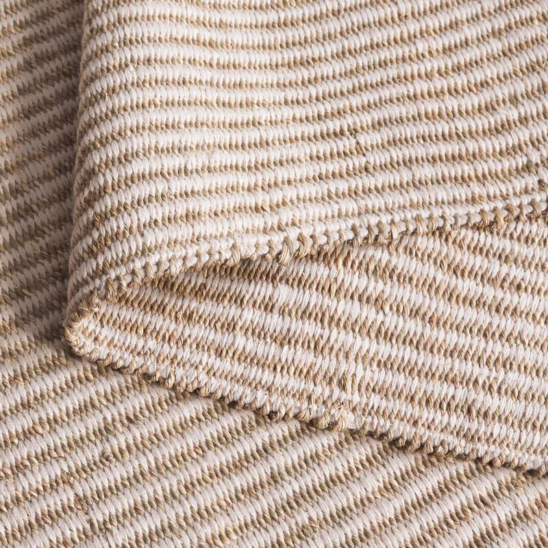 SAFAVIEH Handmade Natural Fiber Fevzije Farmhouse Seagrass Rug