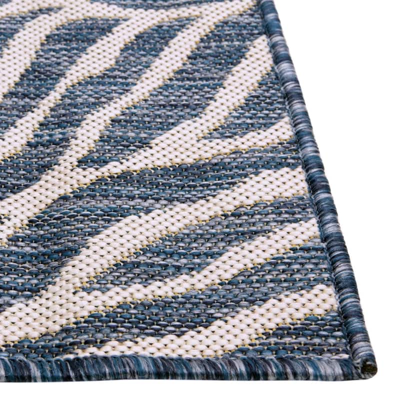 Outdoor Gallery Collection Area Rug