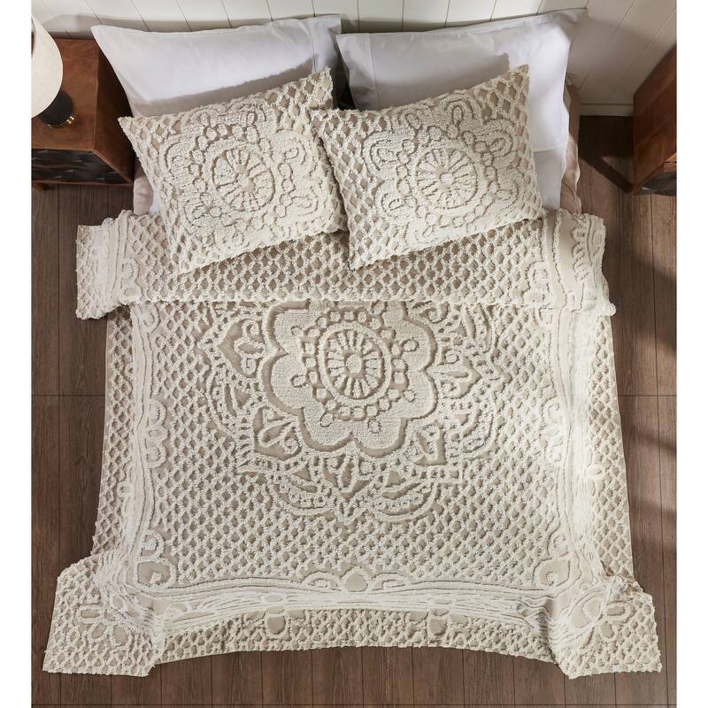 King Wedding Ring Tufted Chenille Bedspread - Blue