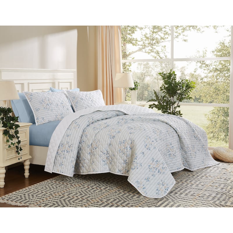 Cottage Classics Emma Floral Quilt Set