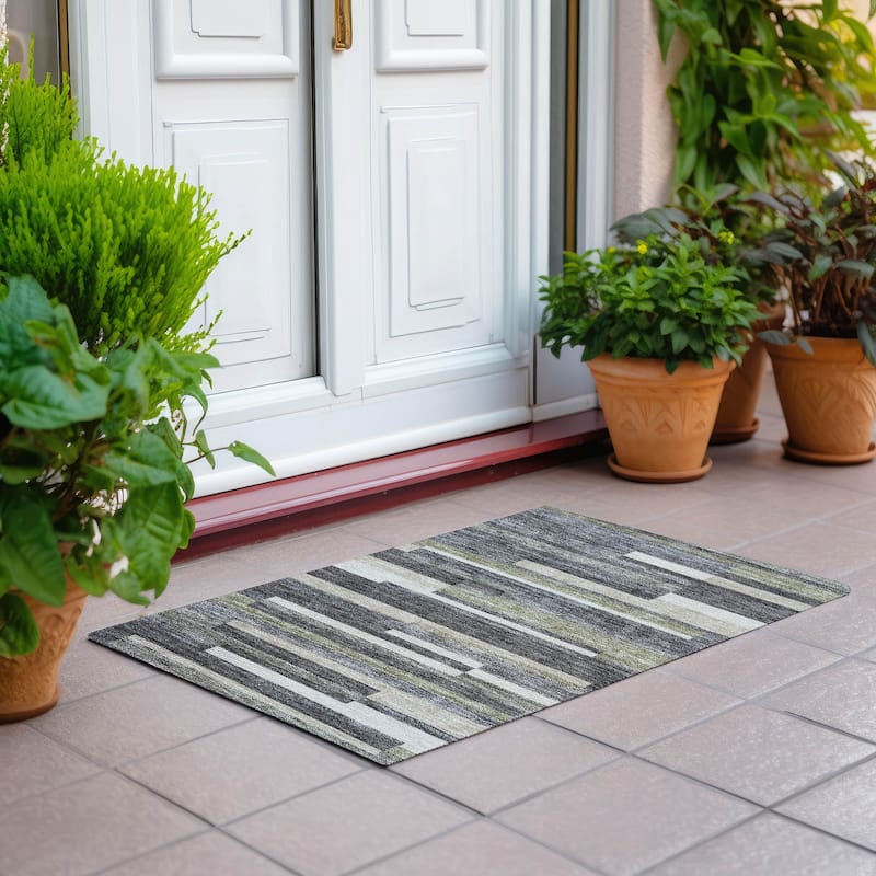 Machine Washable Indoor/ Outdoor Chantille Contempory Stripe Rug - Charcoal - 1'8" x 2'6"