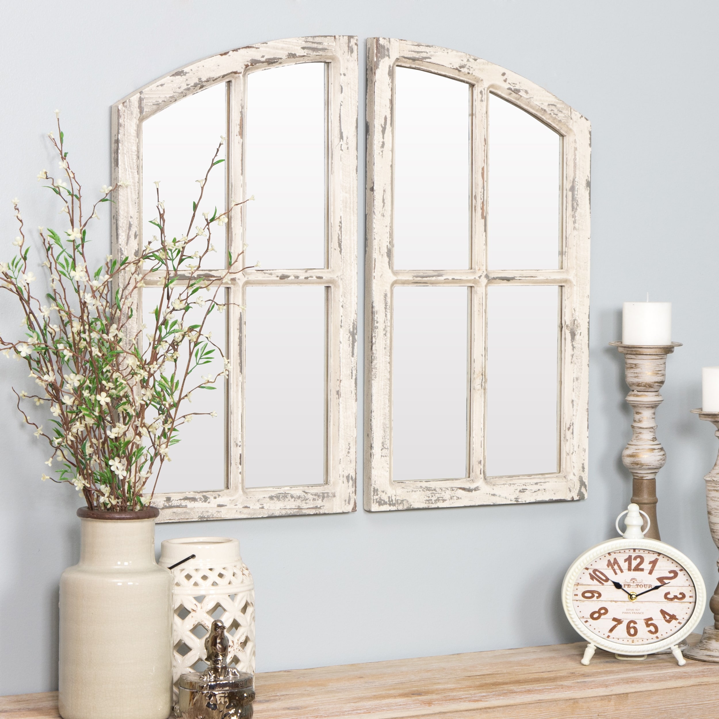 Pane shop window mirror