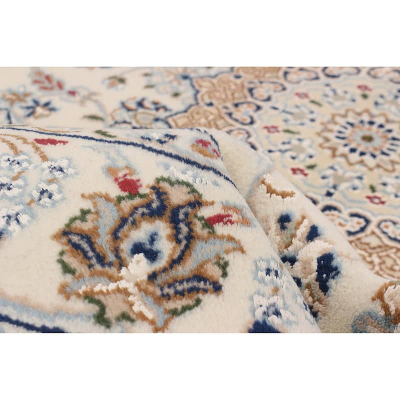 ECARPETGALLERY Hand-knotted Nain Cream Silk, Wool Rug - 4'0 x 6'2