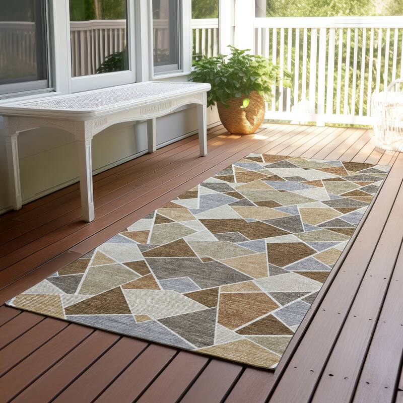 Machine Washable Indoor/ Outdoor Modern Mosaic Chantille Rug - Chocolate - 2'3" x 7'6"