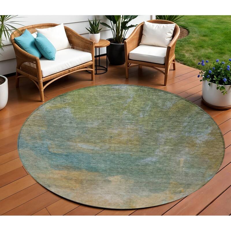 HomeRoots Abstract Transitional Rectangle Outdoor Rug - 8' Round
