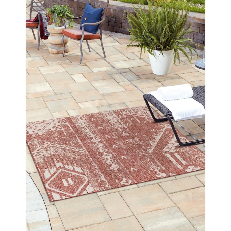 Outdoor Ogooplario Collection Area Rug - Rust Red - 13' Square