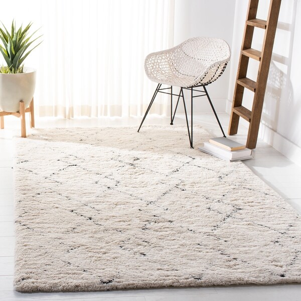 Safavieh Handmade Casablanca Shag Marlise Tribal Wool Rug. Opens flyout.