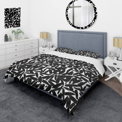 Designart 'Black Pattern With Paint Strokes II' Modern Duvet Cover Set