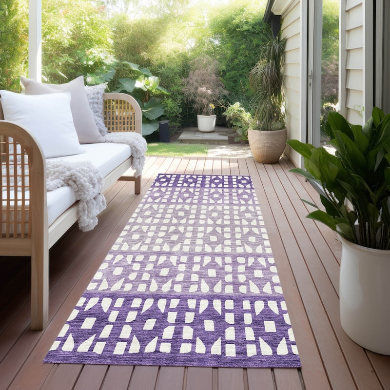 Machine Washable Indoor/ Outdoor Stripe Geo Chantille Rug - Purple - 2'3" x 7'6"