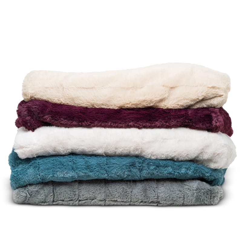 Super Comfy North Branch Series Fur Throw