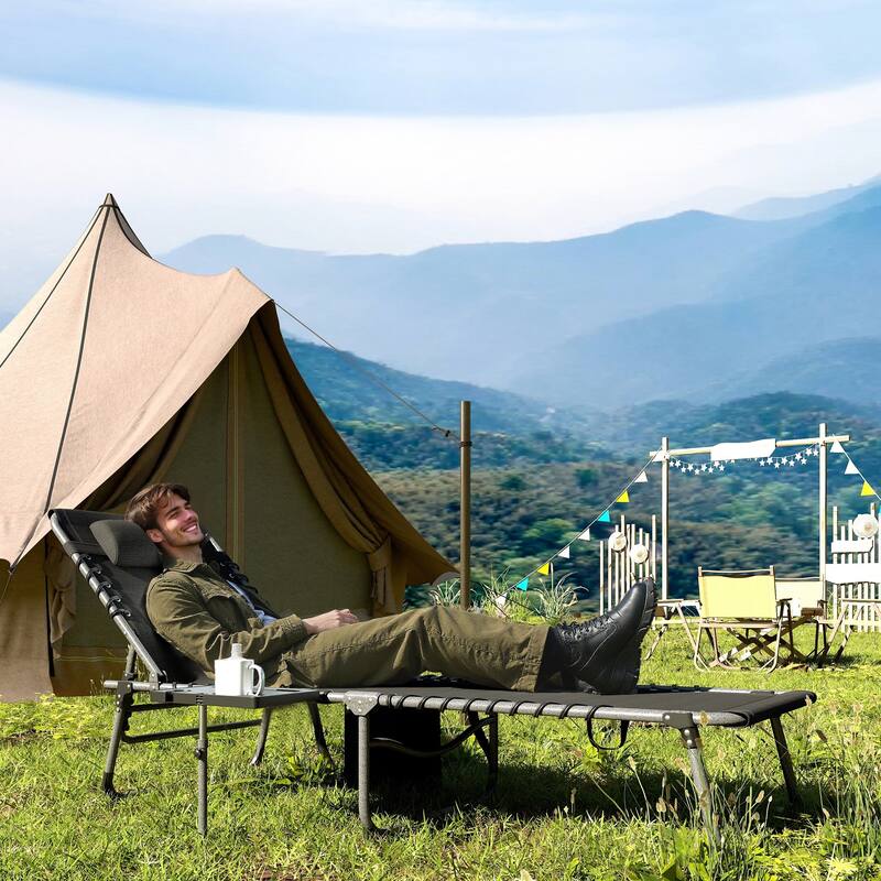 Outsunny Folding Chaise Lounge Chair Outdoor Tanning Chair with Side Table, 5-Level Adjustable Beach Lounge Chair with Headrest - Black