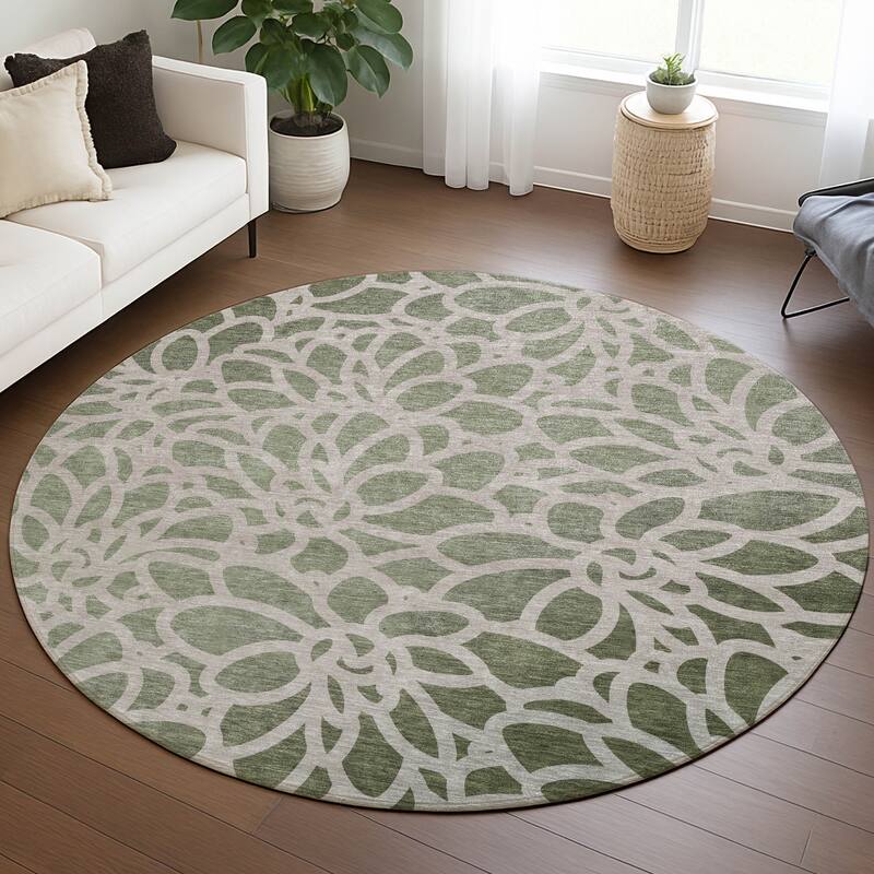 Machine Washable Indoor/ Outdoor Floral Craze Chantille Rug