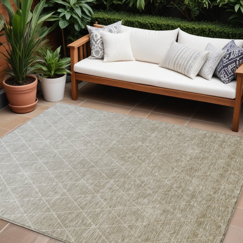 HomeRoots Geometric Transitional Rectangle Outdoor Rug