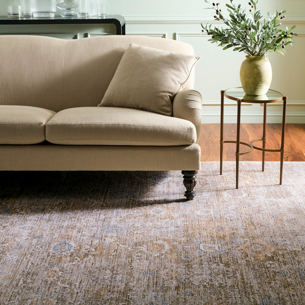 Martha Stewart by SAFAVIEH Doanh Floral Vintage Distressed Rug