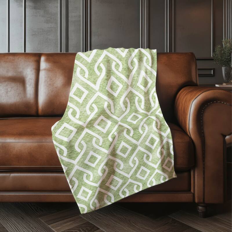 Premium Machine Washable Modern Scroll Sherpa Throw Blanket - Green - 4'2" x 5'10"