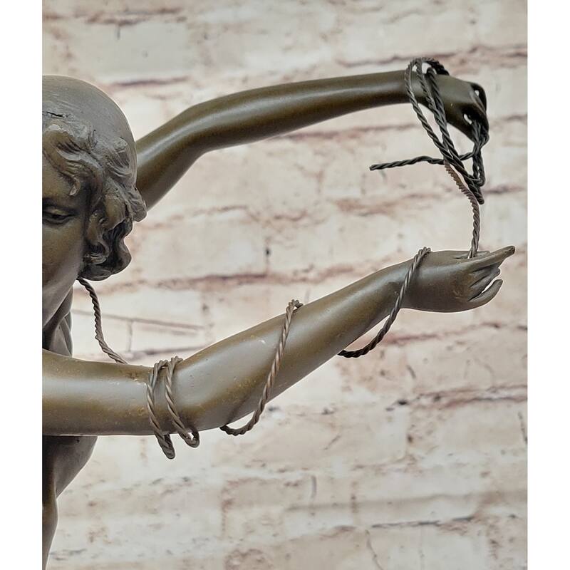 Female Figure In High Heels Flowing Dress - Art Deco Bronze Sculpture By Colinet