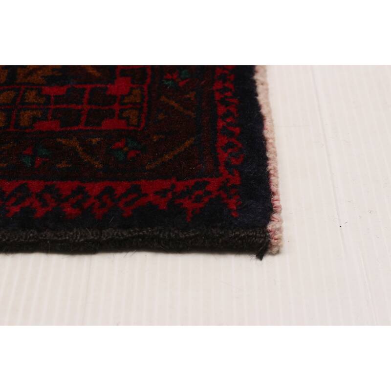 Teimani Red Rug 3'9" x 7'1" - 3'9 x 7'1