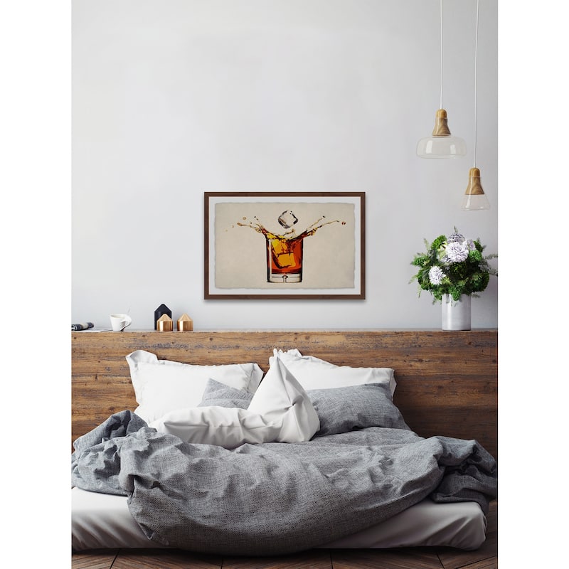 Whiskey Splash Framed Wall Art, Elegant Home Touch - Sophisticated Artwork for Refined Décor