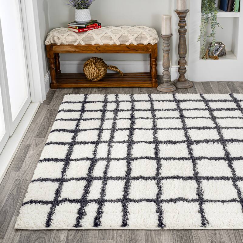 JONATHAN Y Cami Geometric Grid Shag Area Rug